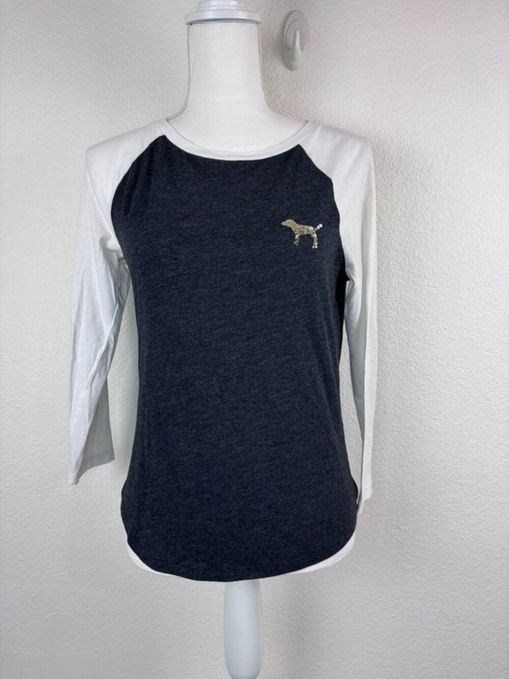 Victoria's Secret PINK XS grey raglan gold sequin back 3/4 sleeve tee Y2K 90's
